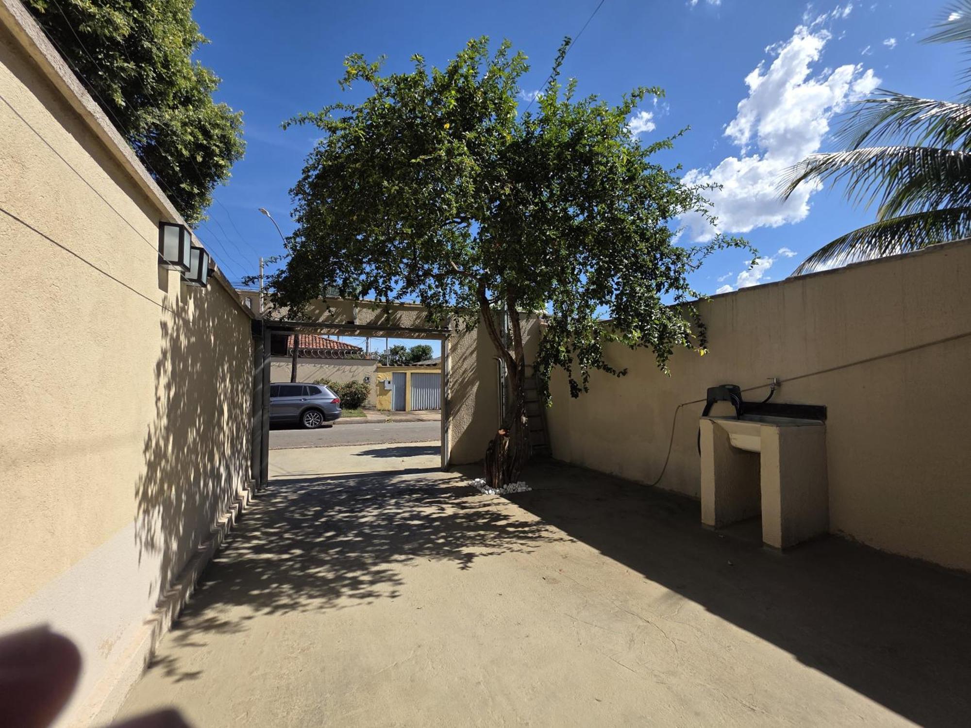 Suite1 Privativa Climatizada Mobiliada Com Garagem E Wi-fi